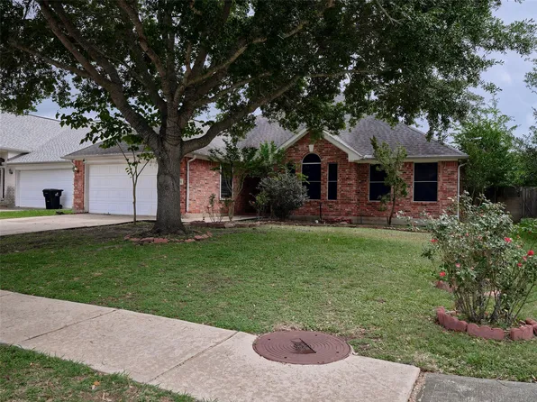 2451 Teresa Dr, Rosenberg, TX 77471