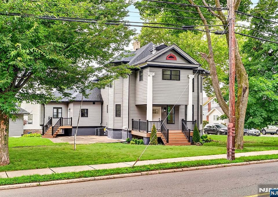 1st image of 447 Queen Anne Rd