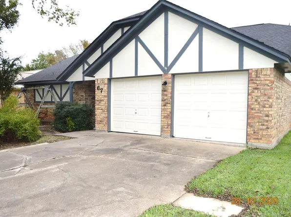 67 Sweetgum Ct, Lake Jackson, TX 77566
