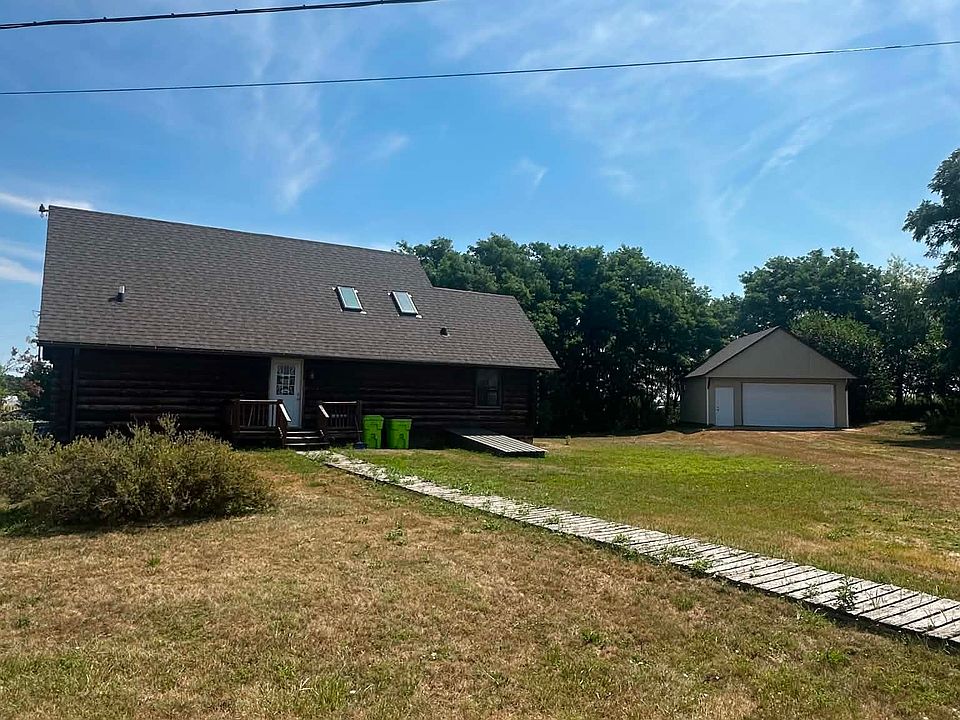 1st image of 400 Haugen Rd