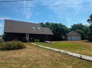 400 Haugen Rd, Edgerton, WI 53534