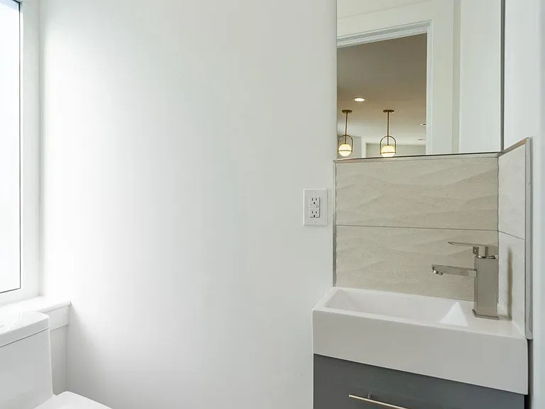 2517 Cedar St #2 — Photo 12