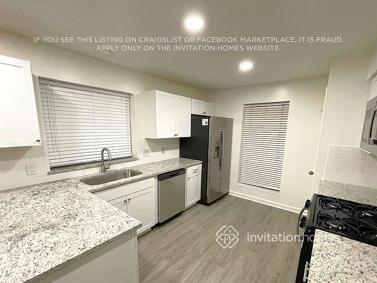 16302 Hickory Point Rd — Photo 4