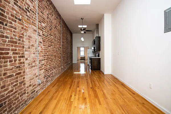 Rented by Oxford Property Group | media 13