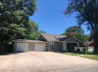 1107 N College St, Stuttgart, AR 72160