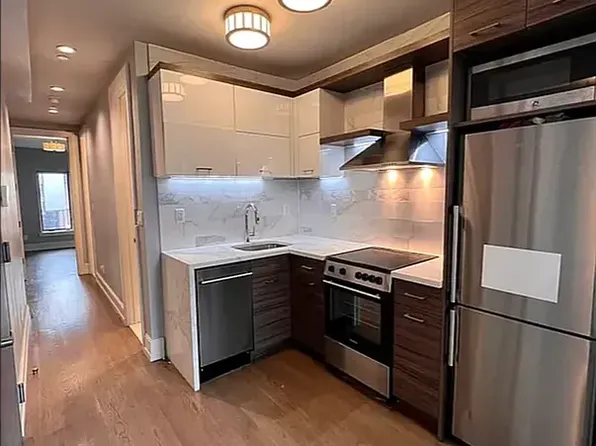 134 East 28th Street image 1 of 15