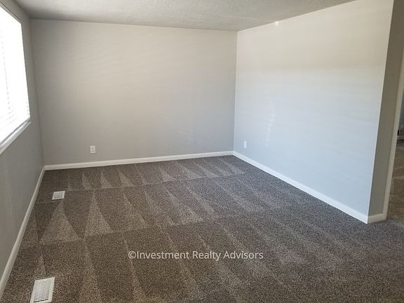 2nd image of 4685 S Hanauer St #8