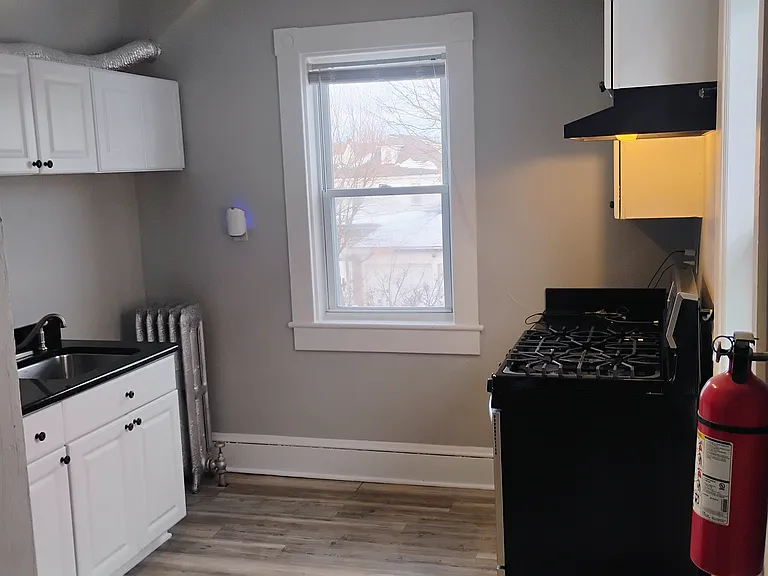 51 Evelyn Ave #B — Photo 12