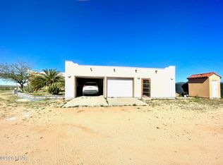 21477 S Sundance Kid Rd, Yucca, AZ 86438