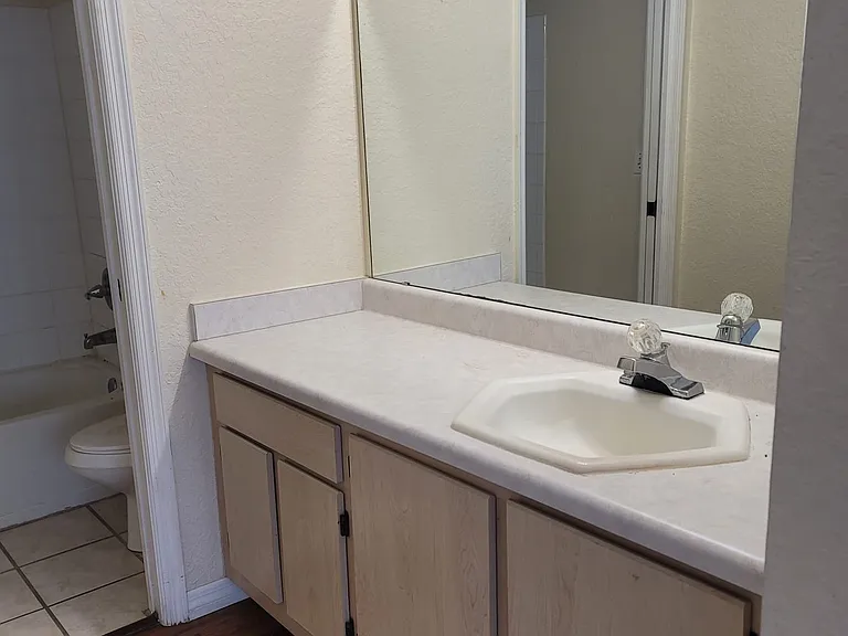 14049 Fairway Island Dr #123 — Photo 10