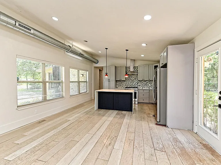 11800 Tedford St — Photo 31