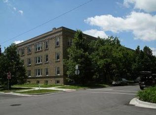 4450 N Winchester Ave APT 3, Chicago, IL 60640