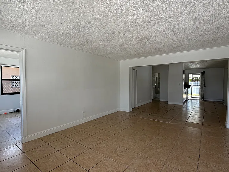 2230 Service Rd #1 — Photo 18