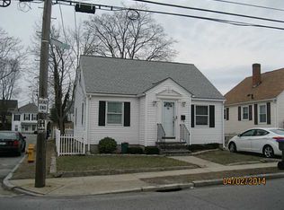 44 Sisson St, Providence, RI 02909