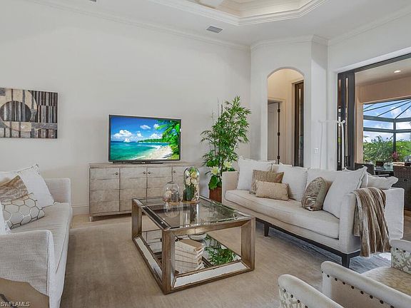 5th image of 3816 Surfside Blvd