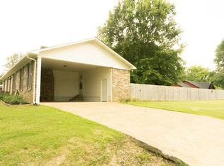 32 County Road 236, Farmington, MS 38834