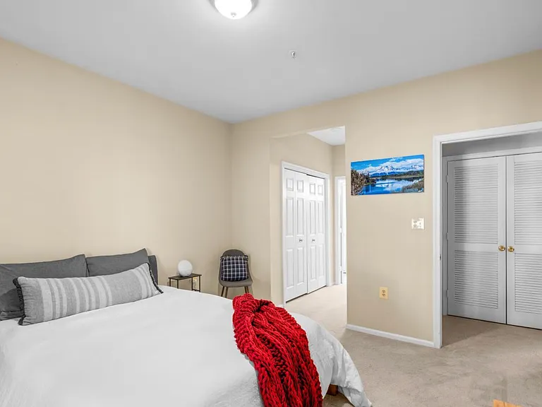 9119 Groffs Mill Dr #9119 — Photo 8