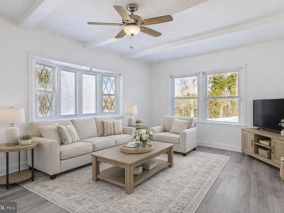 5th image of 14813 Berry Rd