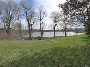 4615 Genesee Rd, Lapeer, MI 48446