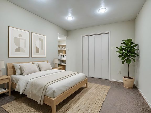 5th image of 110 Crandall Rd #112