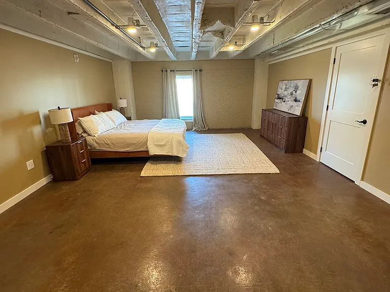 223 S Grand St #202 — Photo 3