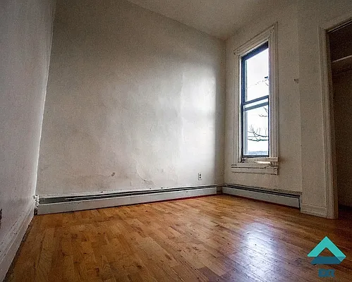 Rented by EXR | media 2