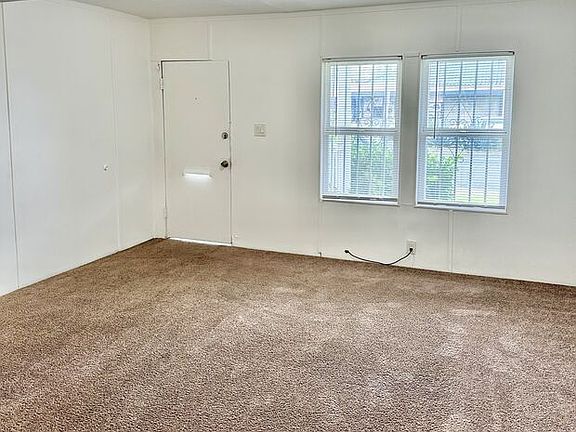 2nd image of 413 W Manchester Blvd #413
