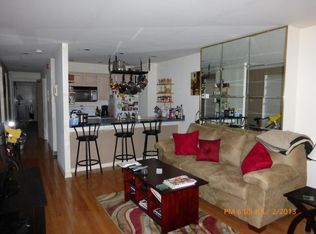 1728 Green St, Philadelphia, PA 19130