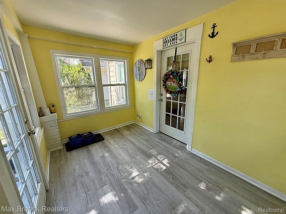 4th image of 1306 Owana Ave