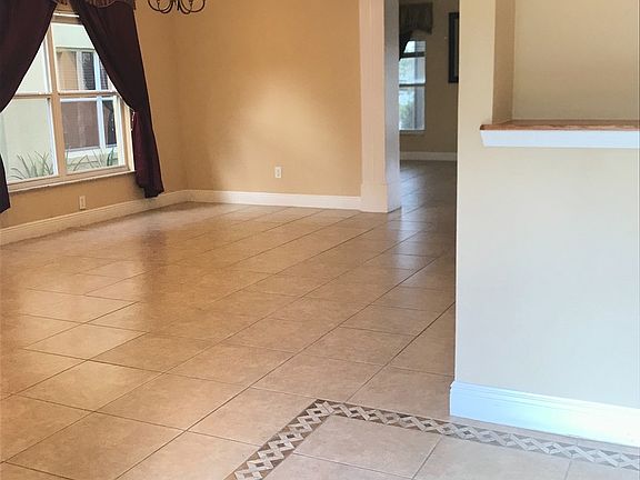 4th image of 10505 Willow Ridge Loop