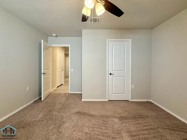 6610 Hibiscus Fls — Photo 22