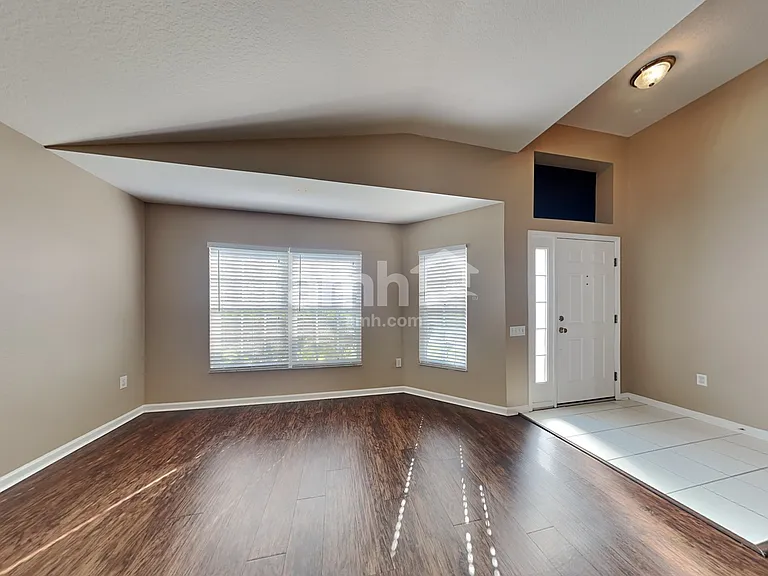 1107 Summer Breeze Dr — Photo 7