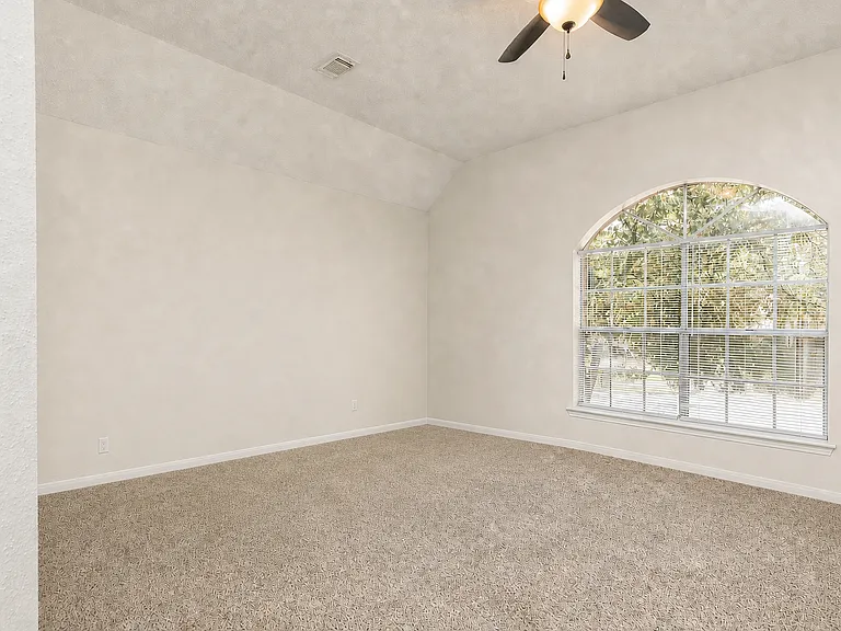 9210 Towne Terrace Dr — Photo 16