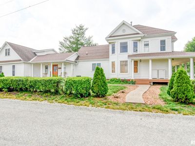 312 N Hedge St, Taylorville, IL, 62568