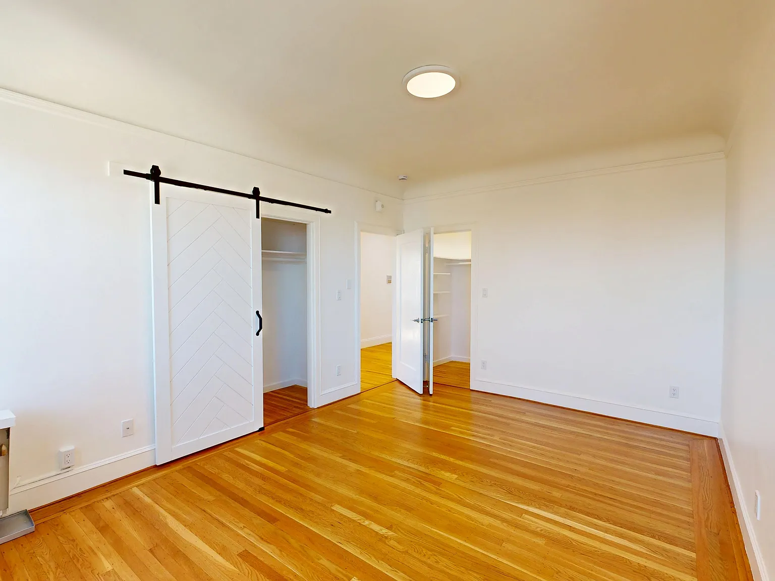 2121 Sacramento Street — Photo 4