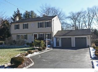 12 Misty Vale Rd, Sandy Hook, CT 06482