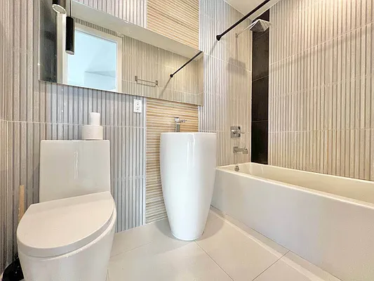 Rented by Doorway NYC, LLC | media 26