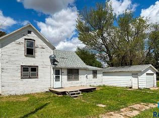 402 N Poplar St, Avon, SD 57315