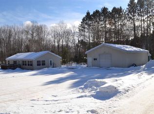 5925 Six Mile Lake Rd, East Jordan, MI 49727