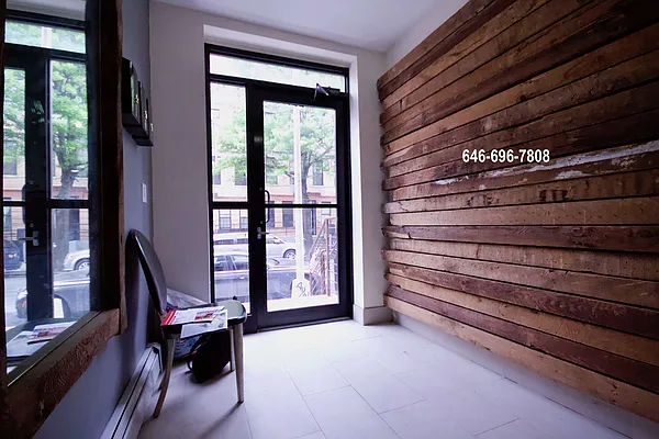 Rented by Meller Maayan S | media 14