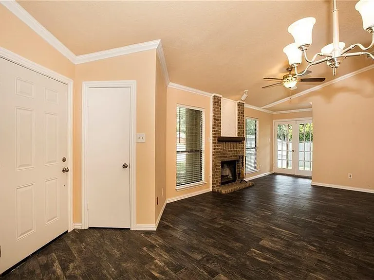 6810 Ports O Call Dr — Photo 7