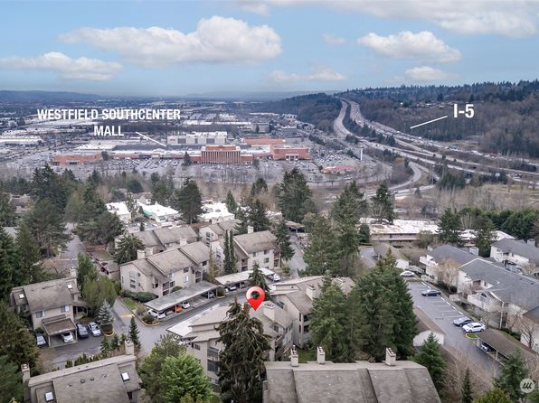 15141 Sunwood Boulevard #EE11, Tukwila, WA 98188
