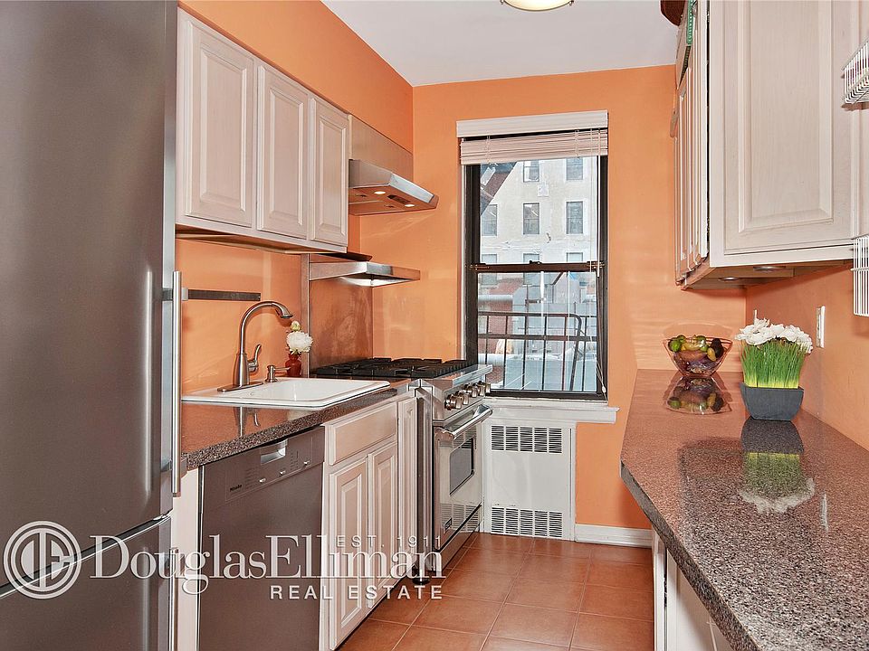 1st image of 50 E 8th St APT 4W
