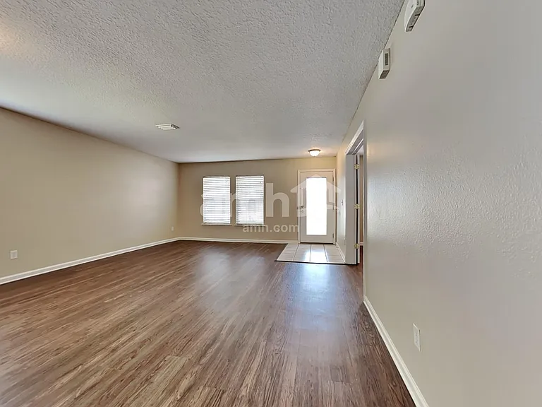 1438 Blues Creek Dr — Photo 4