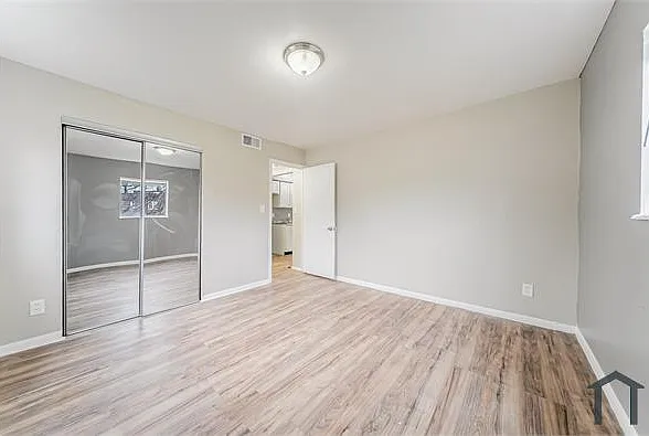 14918 Milverton Rd #3 — Photo 10