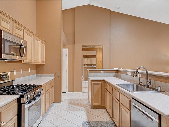 5th image of 8917 Big Plantation Ave