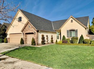 423 W Vermont Ave, Clovis, CA 93619