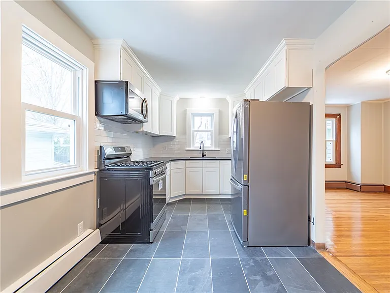 38 Elgrove Rd — Photo 10