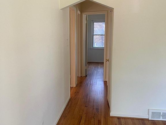 5th image of 8953 Park Ave