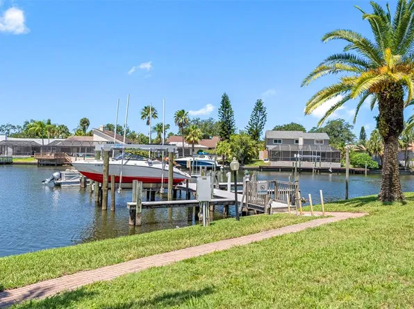 10416 SAINT TROPEZ PLACE, TAMPA, FL 33615